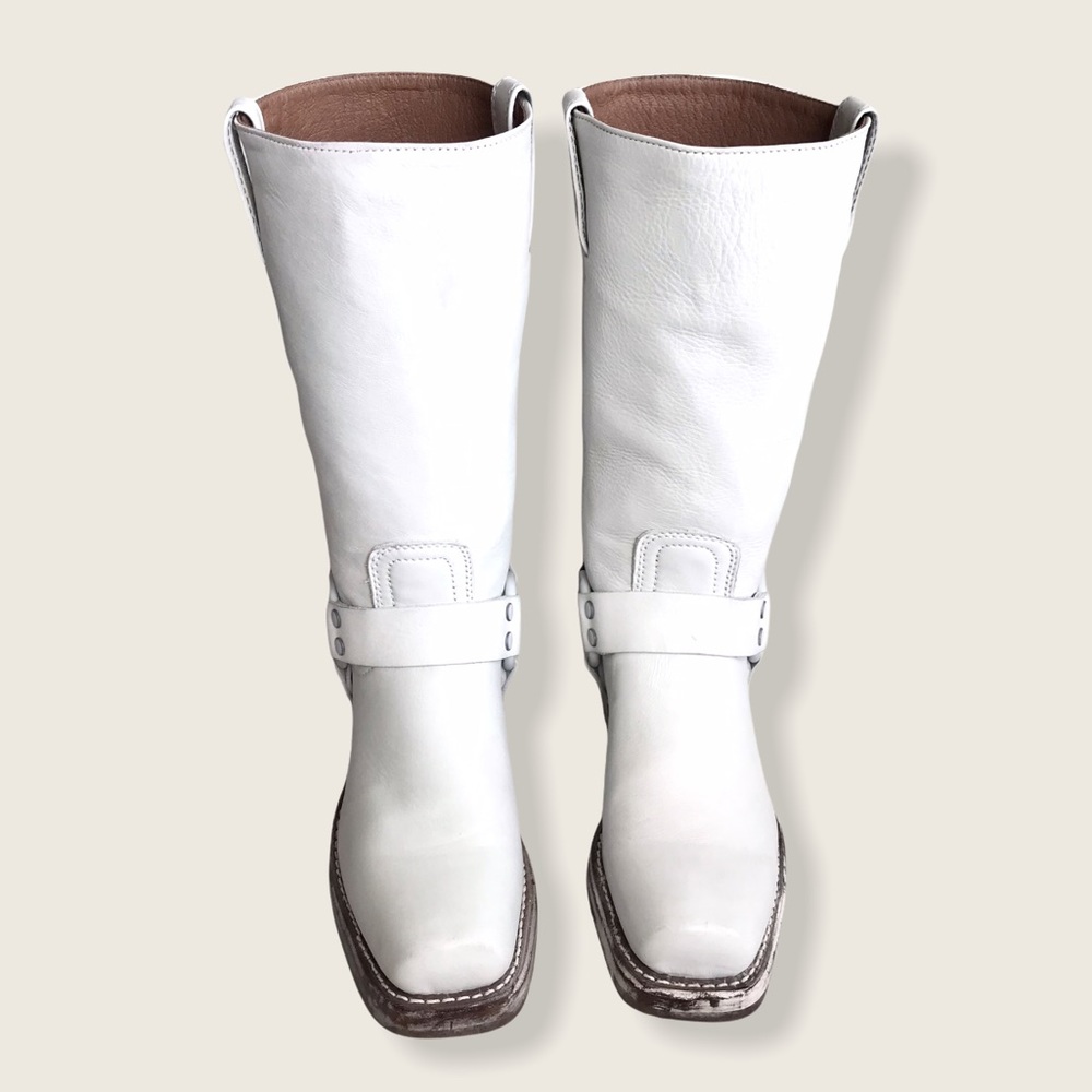 Frye Harness 12R White Distressed Biker Calf Boots - Picture 8 of 16